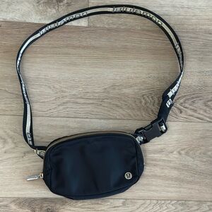 Lululemon belt bag